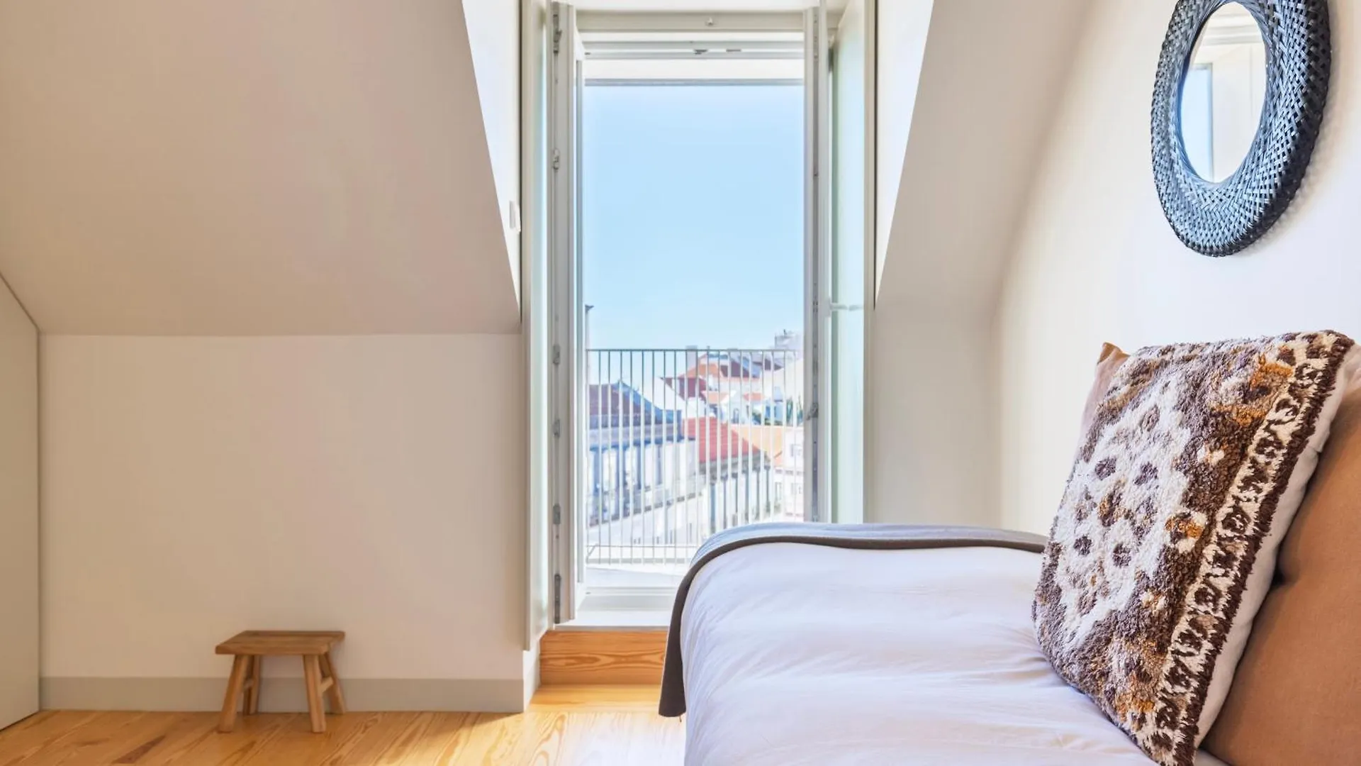Apartment Elegant City Stay In Graca By Lovelystay Lisbon