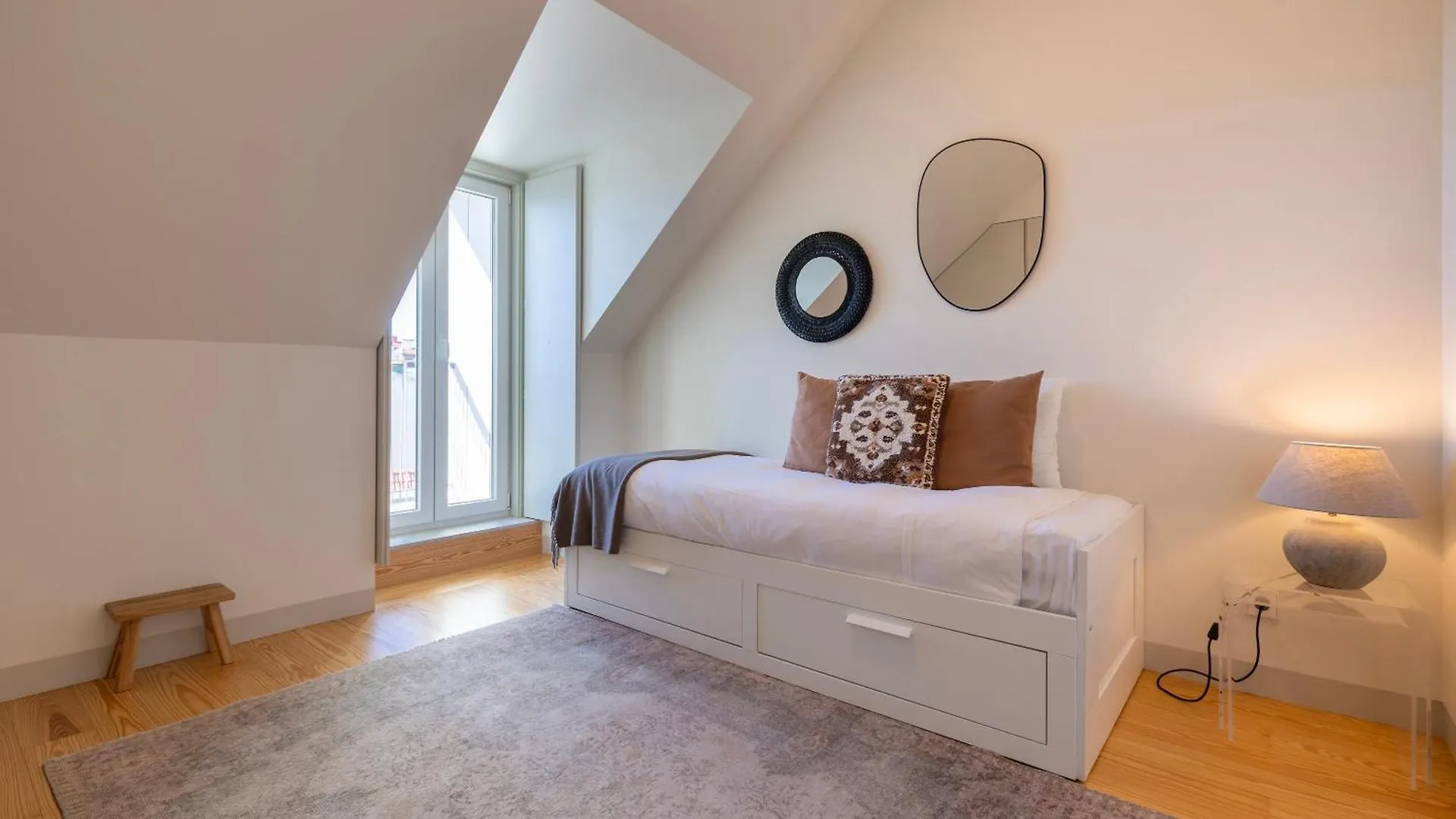 Apartment Elegant City Stay In Graca By Lovelystay Lisbon Portugal